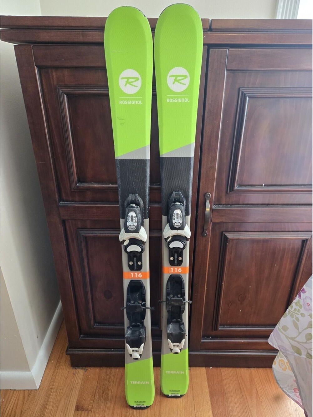 Rossignol TERRAIN 116cm Kids Skis w/ Look KIDX Bindings